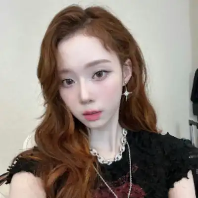 隗逸馨